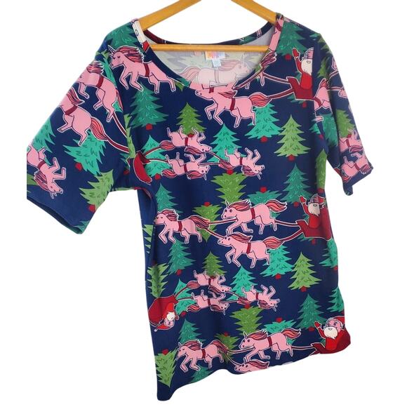 Nwt LuLaRoe Top Christmas 2XL Unicorn Santa Sleigh Gigi Leggings Material Shirt - Picture 1 of 10